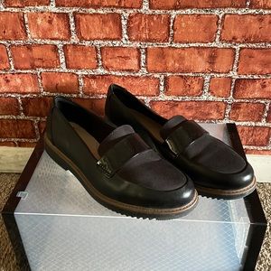 Clarks WIDE 8.5 Loafers